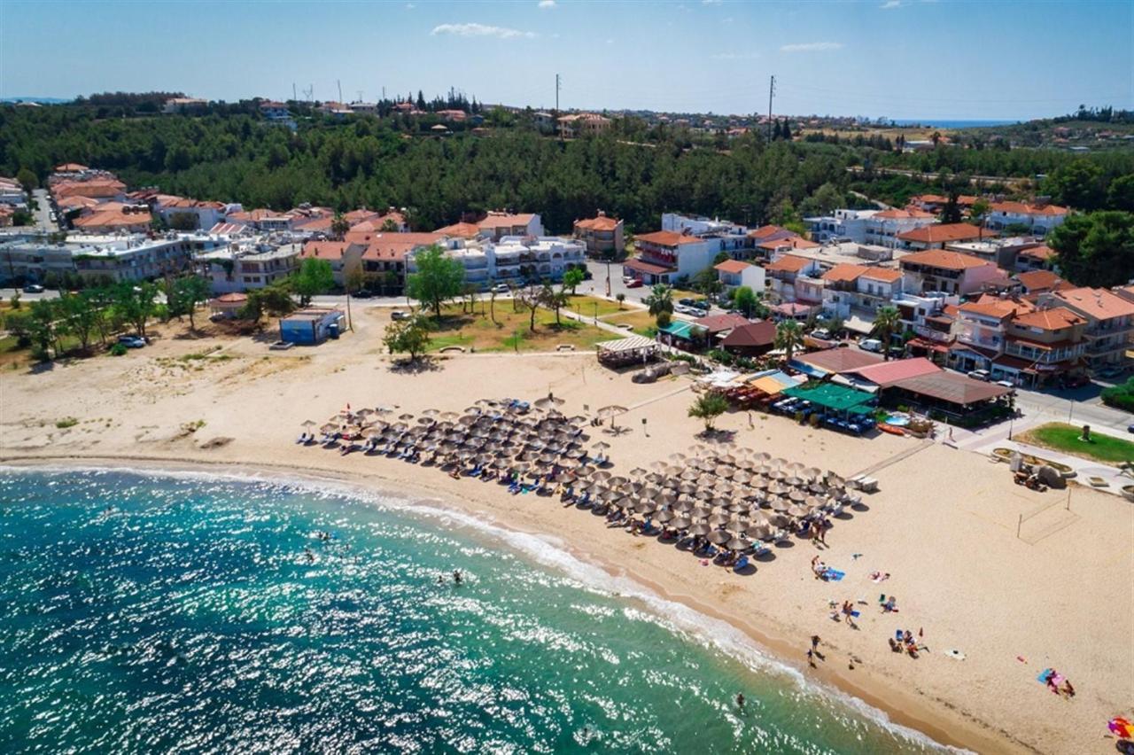Irina Villa Nea Potidea Beach - 7 Guest Екстер'єр фото